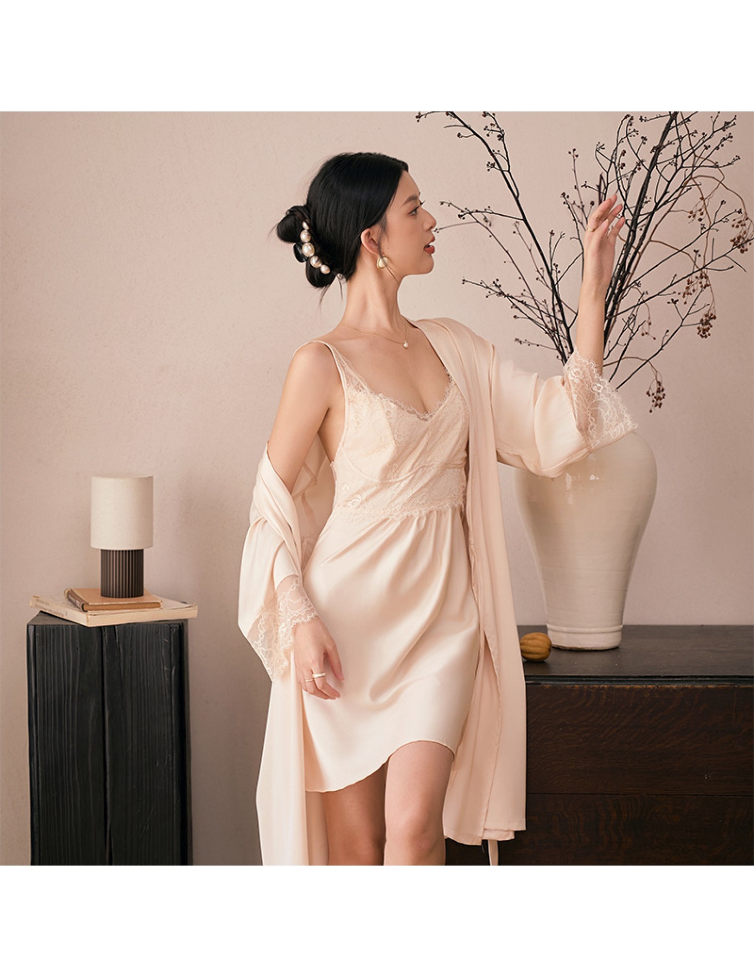 LCLN112100118 新款帶胸墊女士性感吊帶睡裙女夏季薄款絲綢緞面睡裙睡袍女