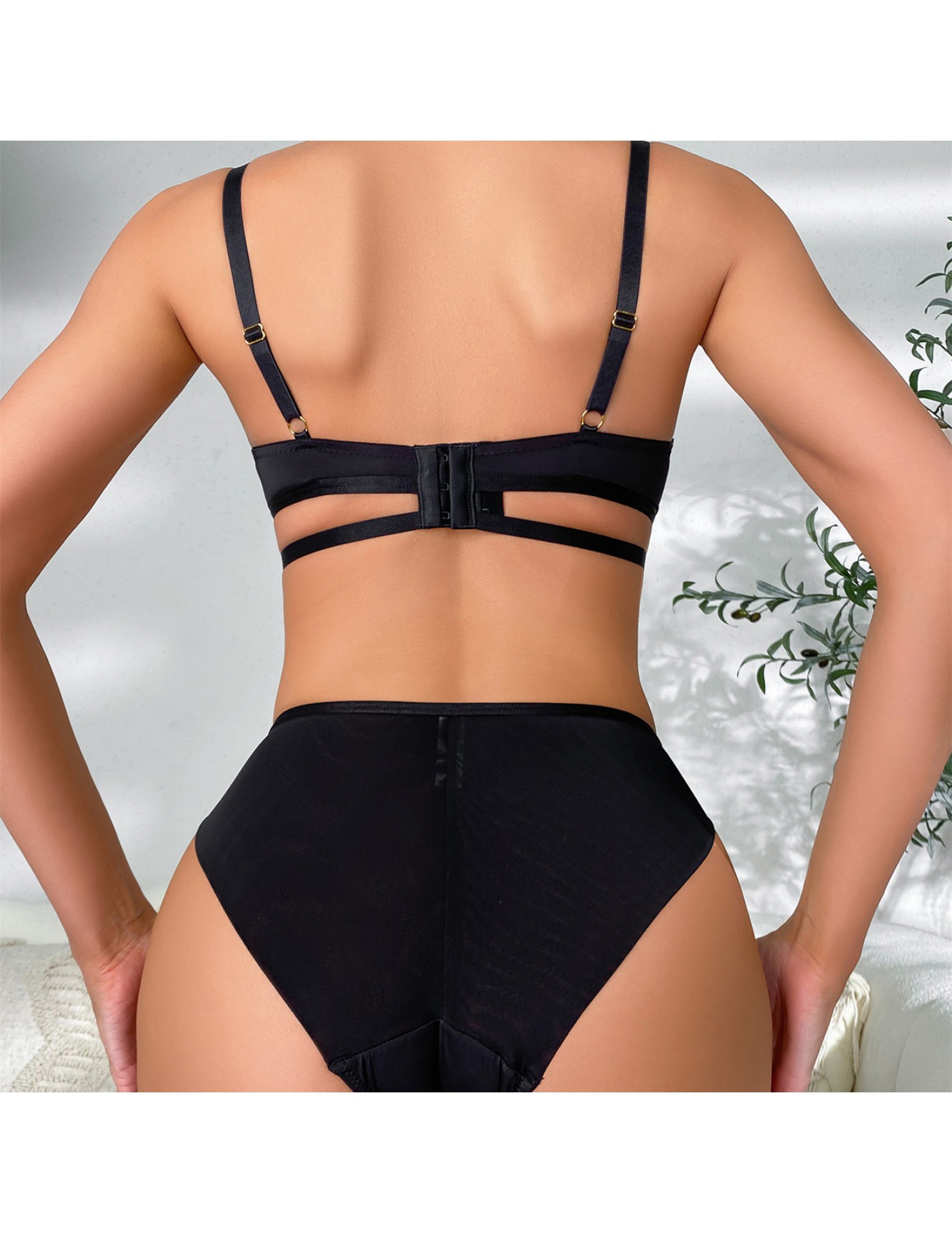 WLMZ113100405 性感內衣法式交叉綁帶光面無痕大碼內衣小胸聚攏文胸套裝