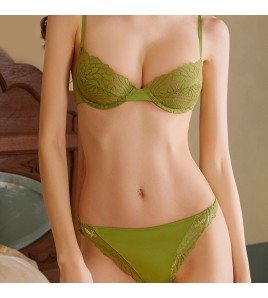 WLMZ113100409 法式內衣女性感情趣超薄無海綿蕾絲文胸大胸顯小防下垂文胸套裝