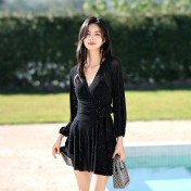 LFWN121100006 連體裙式泳衣女2025新款遮肉顯瘦高腰長袖泳裝溫泉海邊度假游泳衣