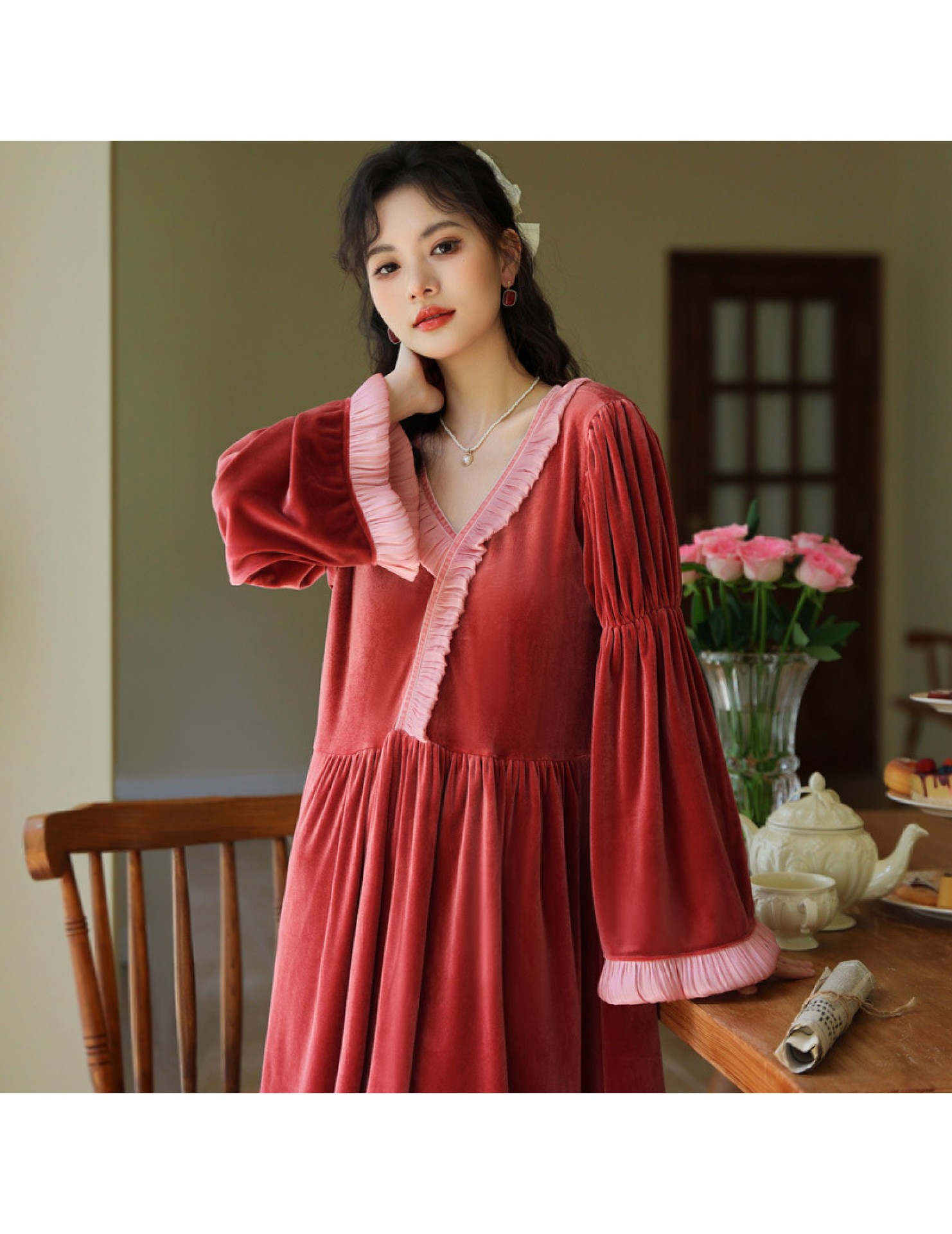 PRDN121100084 長袖睡裙女金絲絨長款睡衣宮廷風加絨保暖公主外穿法式家居服秋冬