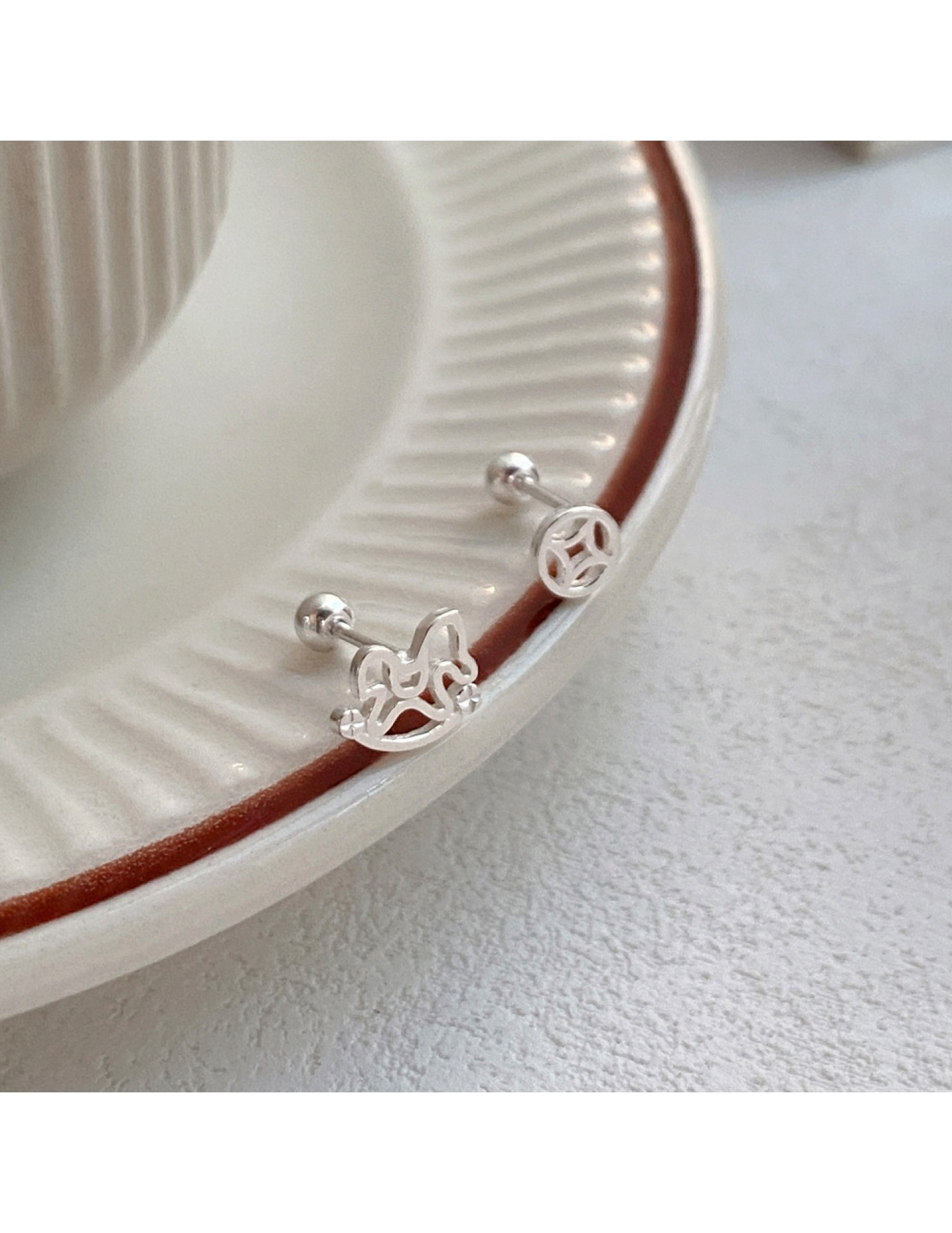 SATN122100004 S999足銀鏤空木馬銅錢耳釘女簡約可愛輕奢新中式本命年生肖馬耳環