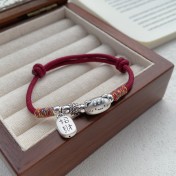 SATN122100006 S999足銀招財納福可愛貓咪紅繩手鏈女新中式國風設計簡約輕奢手飾