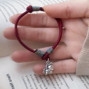 SATN122100020 S999足銀馬上有錢紅繩手鏈女簡約新中式設計生肖本命年馬年手飾