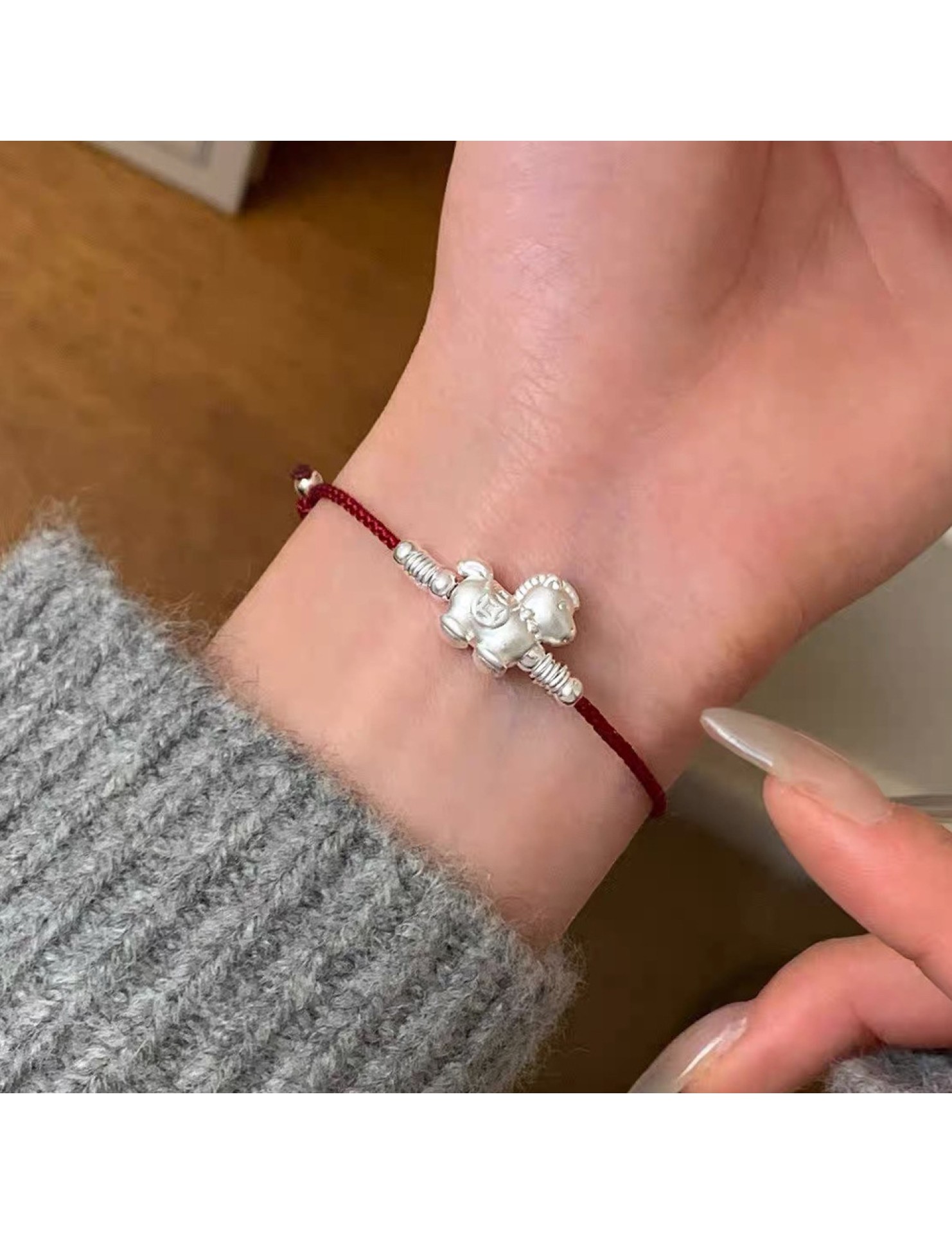 SATN122100028 S999足銀馬年馬上有錢盤纏紅繩手鏈女小眾輕奢氣質本命年百搭手串