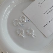 SATN122E100041 S925純銀清冷感淺藍色水滴鋯石耳扣女小眾設計感氣質一款兩戴耳環