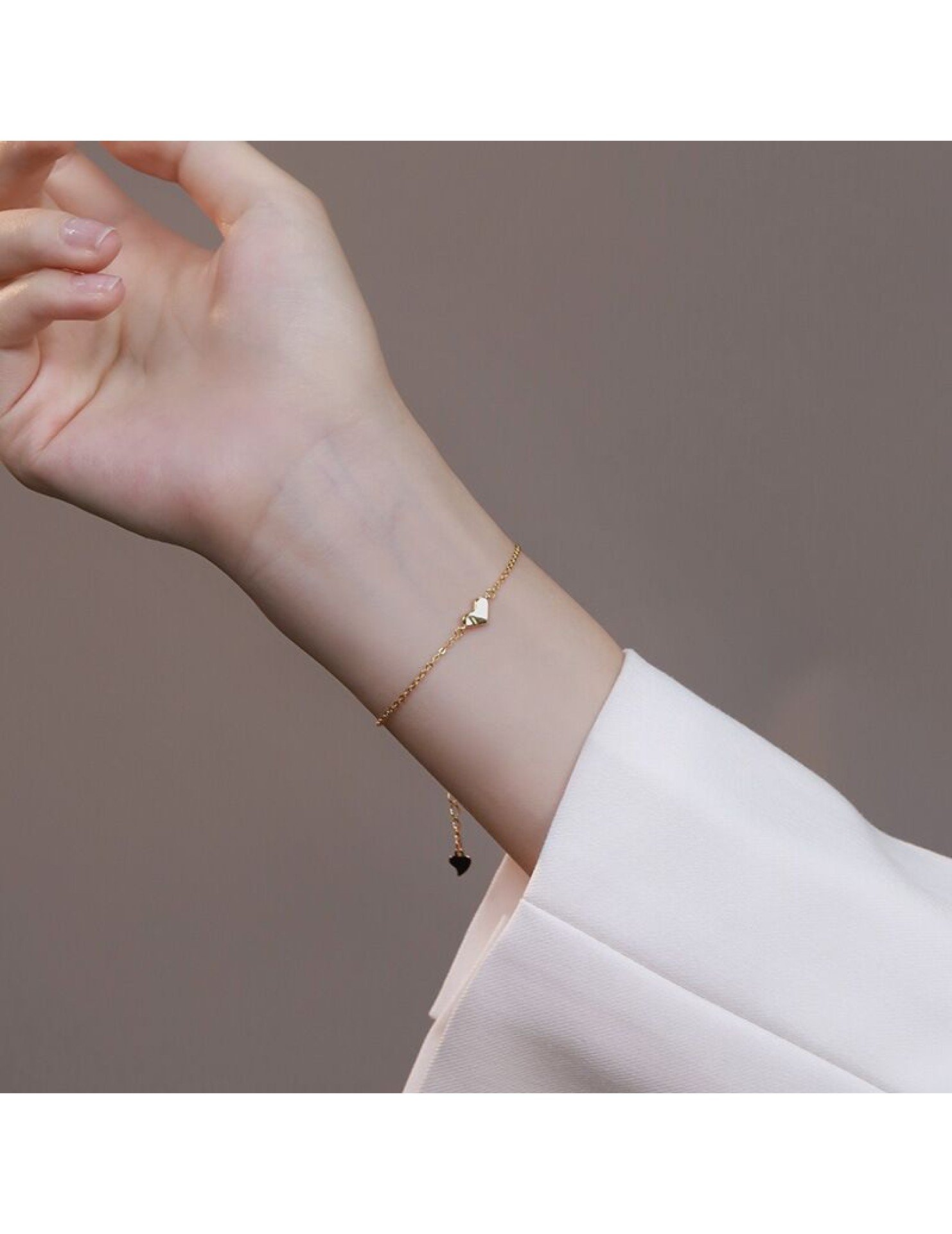 SATN122E100081 S925純銀簡約愛心手鏈女小眾設計輕奢氣質手環高級感新款桃心手飾