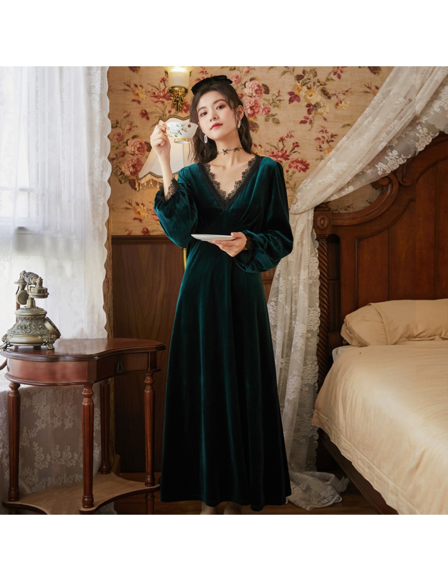 TCLN122100027 長袖加絨睡裙女冬宮廷風長裙保暖紅色絨睡衣外穿修身大碼家居服春