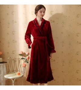 TCLN122100085 velvet nightgown for girls autumn and winter long-sleeved bathrobe palace style French velvet pajamas bride red dressing gown thickened home clothes