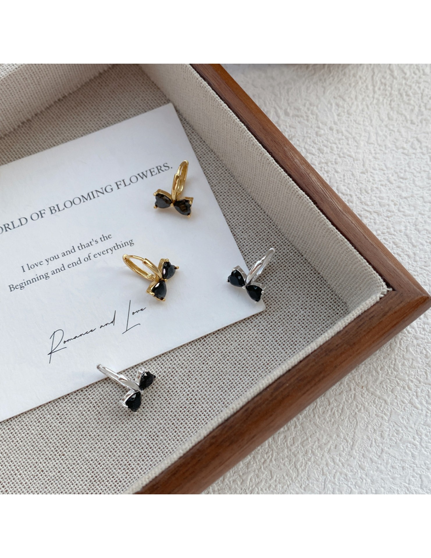 SATN122E100105 S925純銀韓版簡約蝴蝶結愛心鋯石耳環女氣質百搭輕奢耳扣小眾耳飾