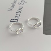 SATN122E100106 S925純銀小眾設計幻彩月光石耳環女高級感冷淡風耳圈簡約時尚耳扣