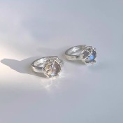 SATN122E100109 S925純銀月光石素圈耳環女輕奢高級感耳扣小眾設計耳釘氣質耳飾