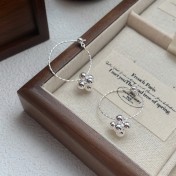 SATN122E100113 S925純銀簡約韓版小眾設計車花閃光珠珠耳環女通勤百搭耳圈耳飾