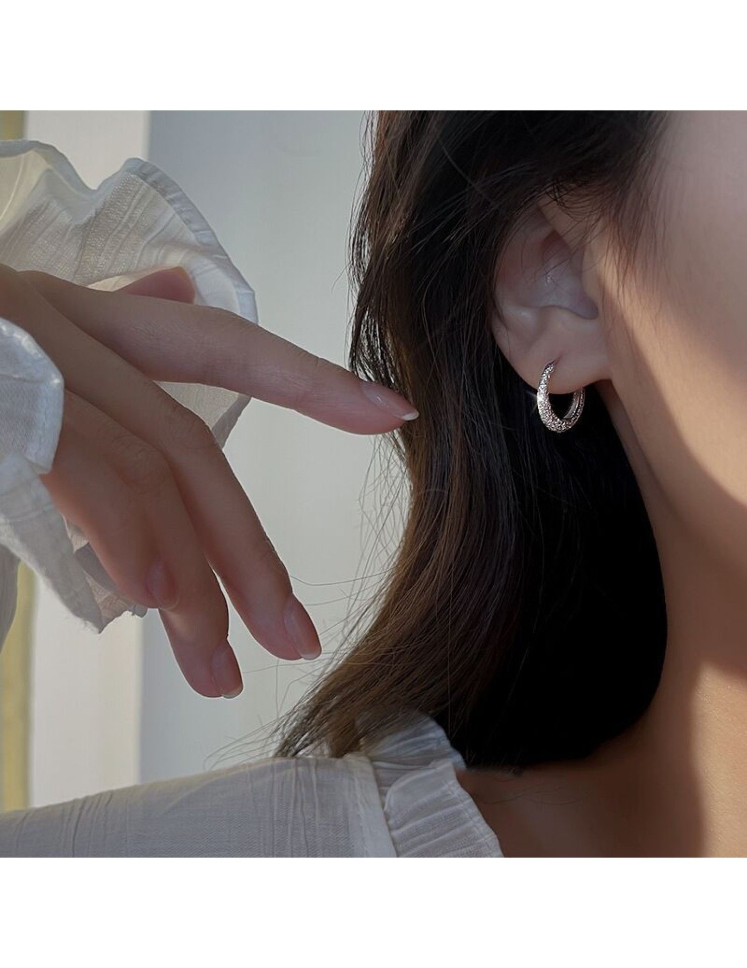 SATN122E100302 S925純銀簡約耳環女冷淡風高級感波光粼粼耳扣耳釘素耳圈耳飾品