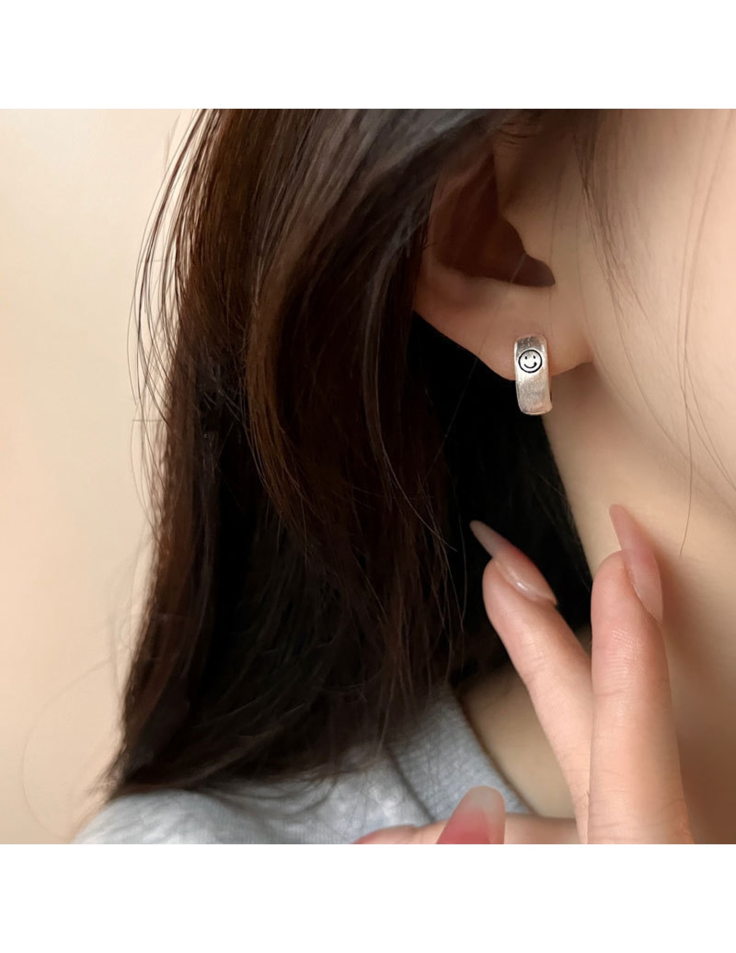 SATN122E100313 S925純銀簡約拉絲笑臉耳扣可愛卡通學生耳環小眾設計冷淡風潮耳飾