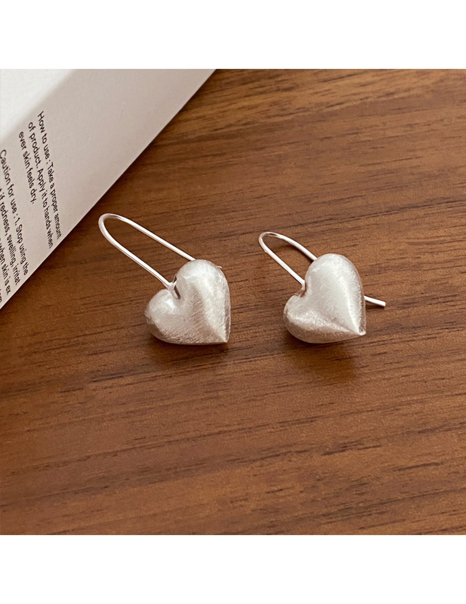 SATN122E100334 S925純銀新款立體大愛心拉絲耳環女磨砂桃心形耳鉤甜美簡約耳飾品