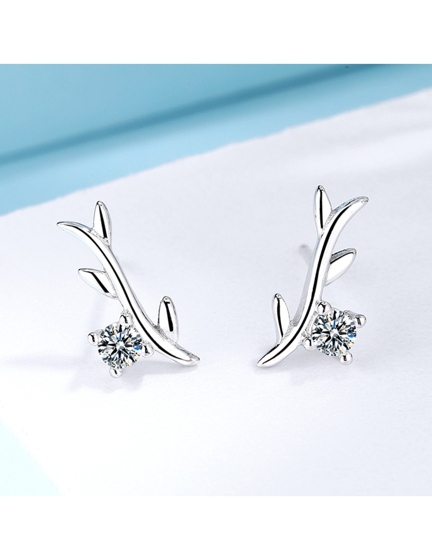 SATN122E100377 新款s925純銀耳釘女生簡約鑲鉆ins耳環韓國氣質學生耳飾禮物