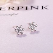 SATN122E100392 S925純銀雪花鑲鉆耳釘甜美日韓版圣誕冬天款簡約耳飾生產