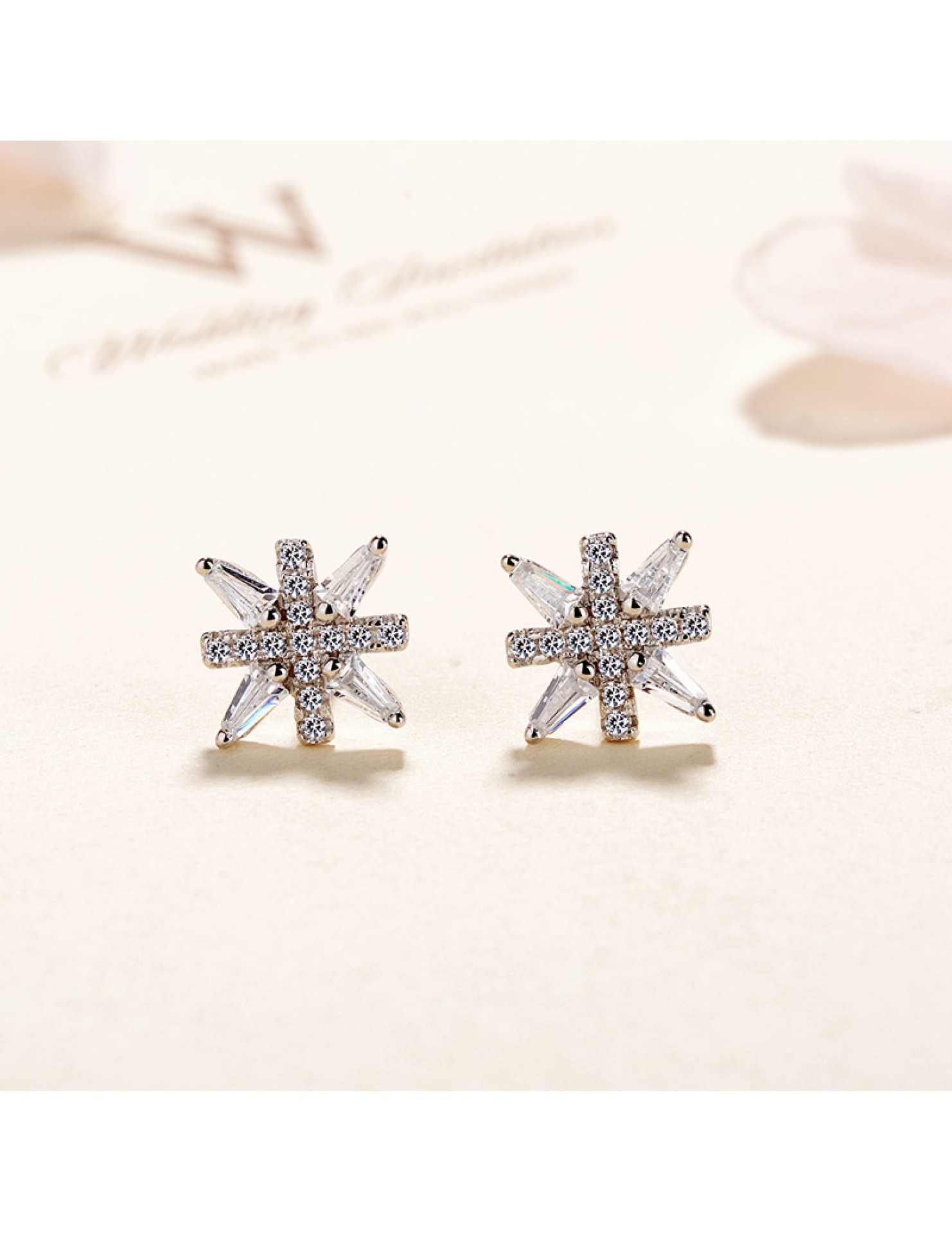 SATN122E100401 S925純銀耳釘韓版時尚浪漫雪花形太陽花鑲鉆耳釘簡約耳飾代發