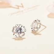 SATN122E100404 S925純銀甜美小眾三生三世梅花耳釘女簡約氣質花朵耳環高級感耳飾