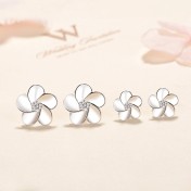 SATN122E100410 S925純銀花朵耳釘女韓版可愛甜美五瓣花耳釘簡約學生花朵耳飾品