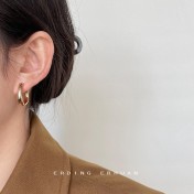 HELN124100008 高級感極簡幾何素圈設計感耳環法式簡約金屬感亮面百搭耳飾耳釘女