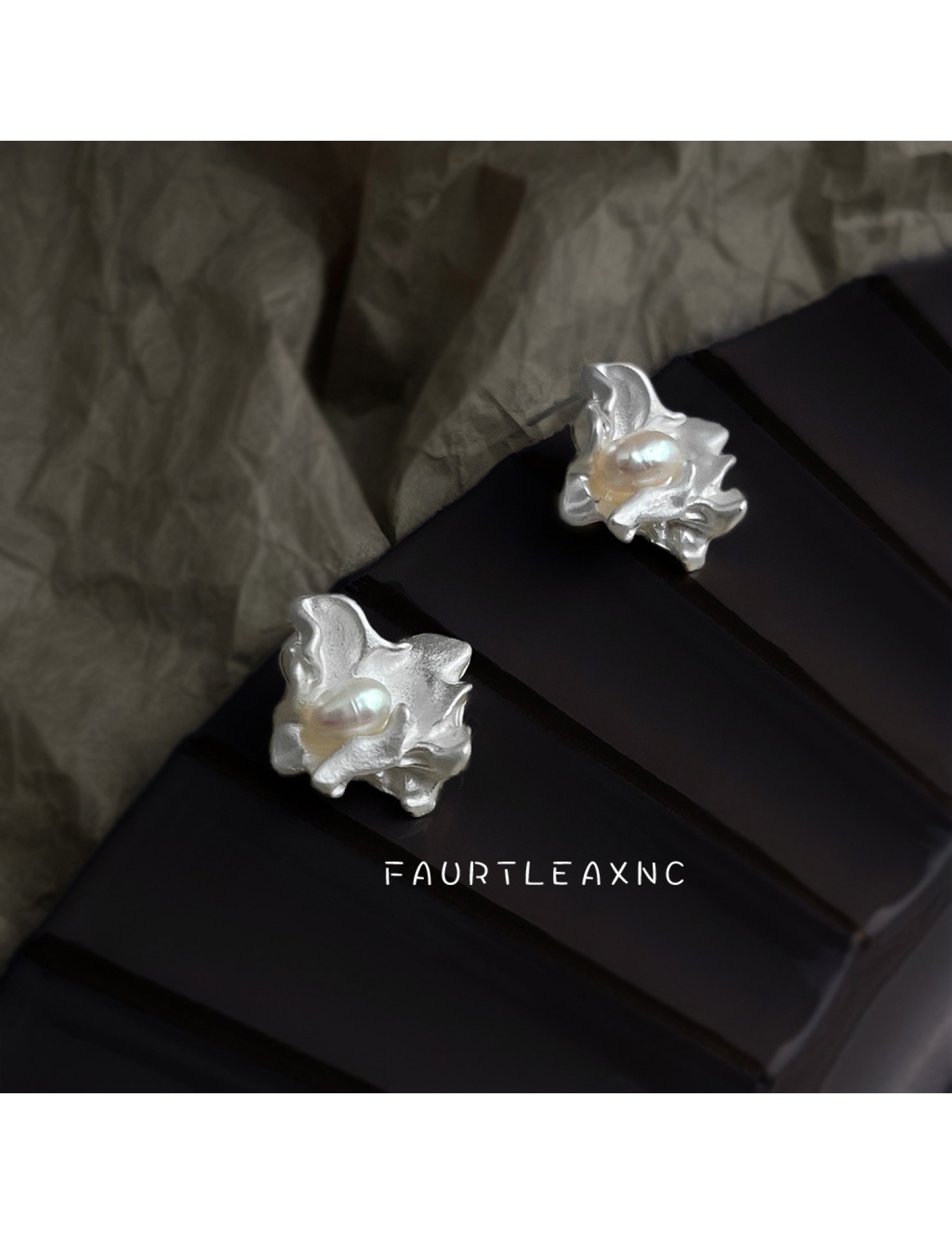 HELN124100011 煙雨小眾設計夸張不規則淡水珍珠液態銀色個性新款耳釘女