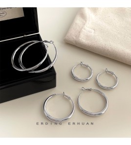 HELN124100014 2025年圓形幾何百搭耳圈高級感時尚素圈耳環女輕奢小眾設計感耳飾