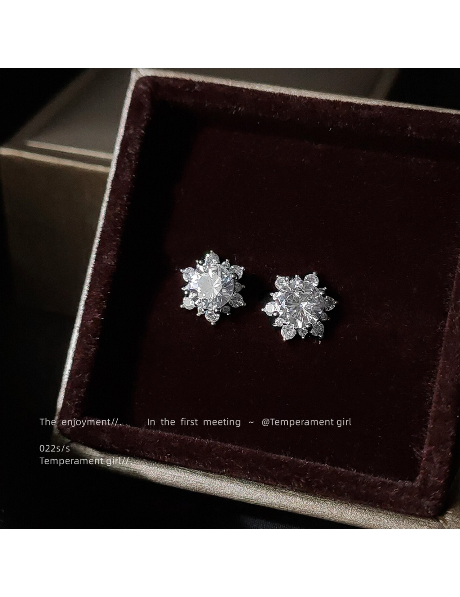 HELN124100018 高品微鑲鋯石很亮很閃迷你版 925銀針耳釘女氣質簡約日常通勤耳飾