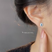 HELN124100019 海藍寶鋯石925銀針小巧簡約時尚通勤輕奢風百搭耳釘 氣質