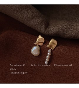 HELN124100024 巴洛克異形淡水珍珠~手作設計感不對稱925銀針耳環法式高級感耳飾