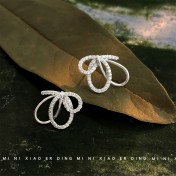 HELN124100028 在逃公主~設計師款微鑲鋯石925銀針甜美蝴蝶結鏤空耳飾女耳釘