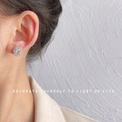 HELN124100029 爆閃~微鑲鋯石925銀針鍍14K鵝蛋形狀耳釘 網紅氣質高級感耳飾耳環