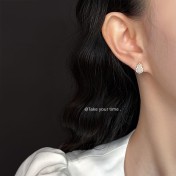 HELN124100036 微鑲鋯石真貝殼925銀針小葫蘆耳釘簡約時尚通勤百搭 新款爆款耳飾