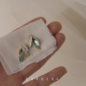 HELN124100042 清新925銀針鍍14K質感小葉子耳釘女綠色