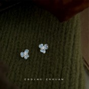 HELN124100048 實物很小很小！藍色鳶尾花小巧簡約通勤百搭鋯石滴油小花耳釘耳飾