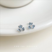 HELN124100048 實物很小很小！藍色鳶尾花小巧簡約通勤百搭鋯石滴油小花耳釘耳飾