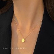 HELN124100093 304不銹鋼鍍18K真金高保色時尚通勤簡約高品質鎖骨鏈字母項鏈