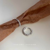 HELN124100155 個性風微鑲鋯石簡約通勤甜酷圓形幾何百搭耳扣女設計師款耳飾