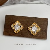 HELN124100332 桂花系列~鑲嵌鋯石時尚高級感小眾設計師925銀針桂花幾何耳釘耳飾