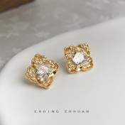 HELN124100332 桂花系列~鑲嵌鋯石時尚高級感小眾設計師925銀針桂花幾何耳釘耳飾