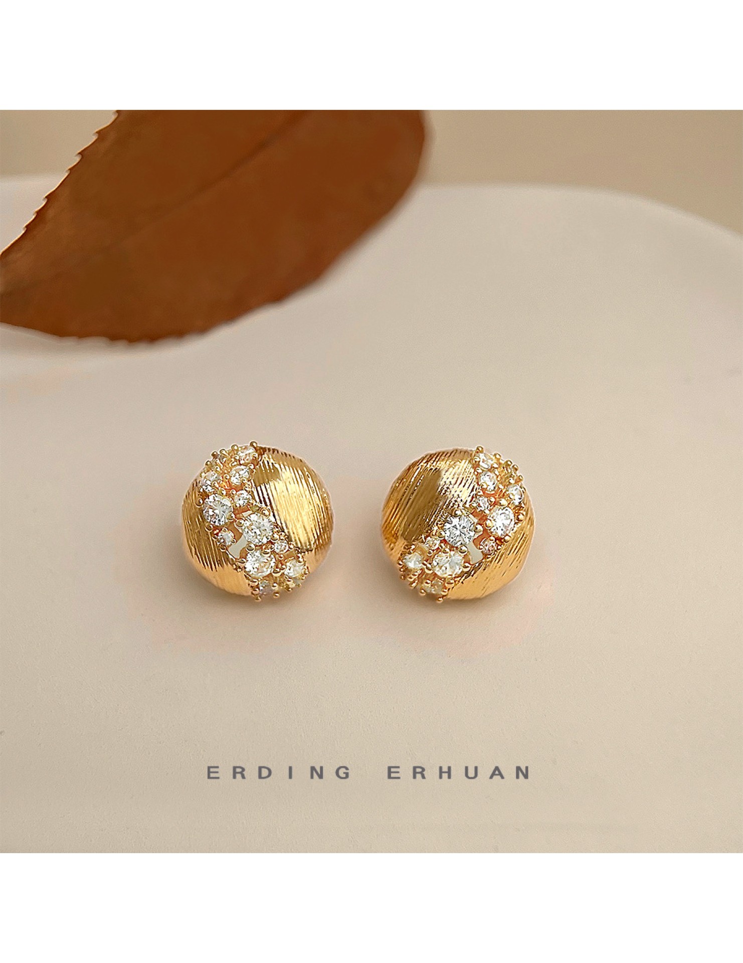 HELN124100342 鑲鋯石925銀針鍍14K高級感鏤空輕奢風耳釘飾品