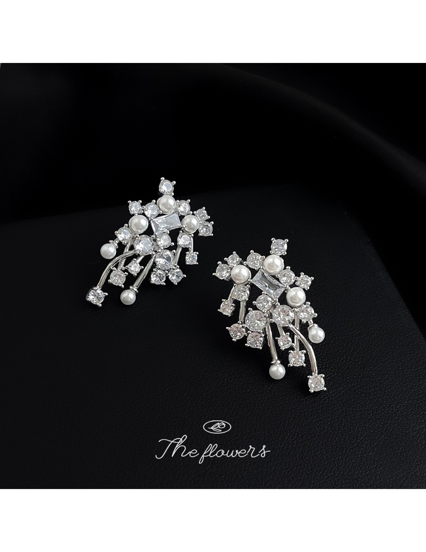 HELN124100345 高級感碎花微鑲鋯石925銀針設計時尚通勤輕奢風耳飾 耳環