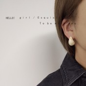 HELN124100350 S925銀針樹脂復古港風豆豆水滴耳環女寶藏女孩小耳飾