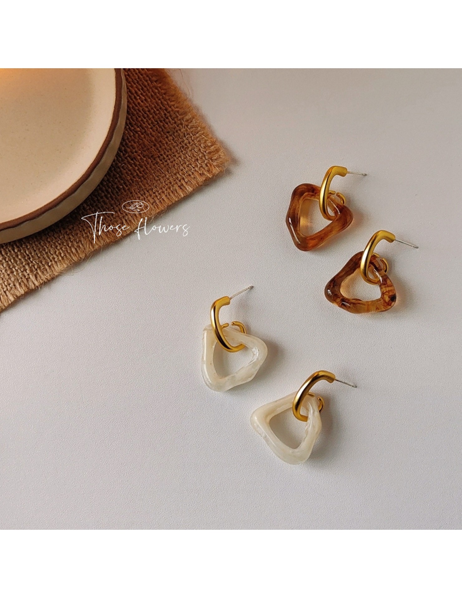 HELN124100351 焦糖奶酪925銀針鍍14K啞光幾何設計感鏤空亞克力耳釘女耳飾耳環