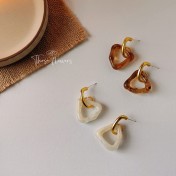 HELN124100351 焦糖奶酪925銀針鍍14K啞光幾何設計感鏤空亞克力耳釘女耳飾耳環