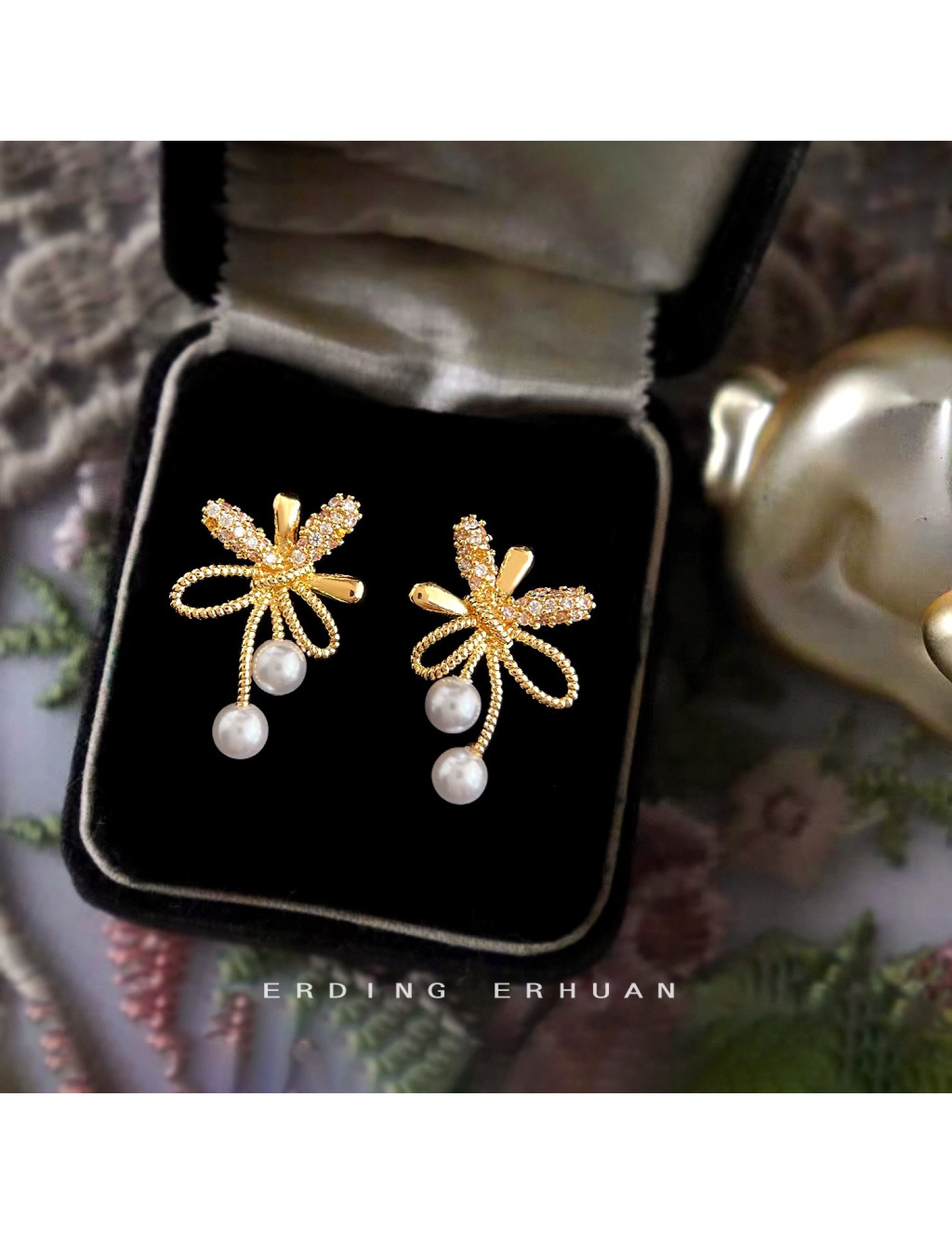 HELN124100355 微鑲鋯石925銀針鍍14K藝術煙花造型耳釘女時尚通勤高級感