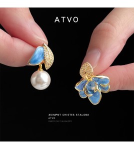 HELN124100373 琺瑯滴釉不對稱設計微鑲鋯石925銀針樹葉時尚高級感耳飾 耳環