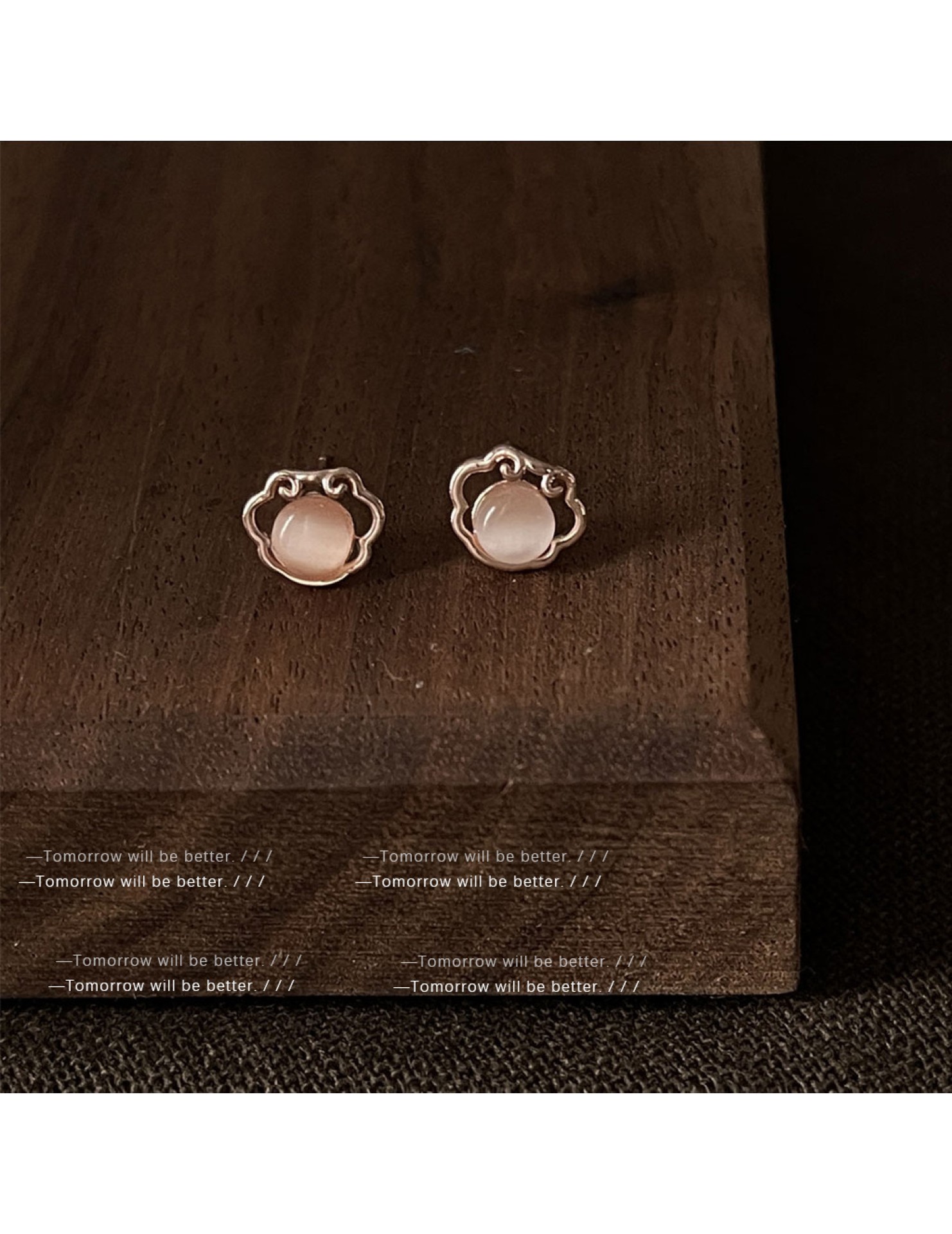 HELN124100376 如意平安長命鎖玻璃貓眼石925銀針迷你版玫瑰金耳釘女 新款耳飾