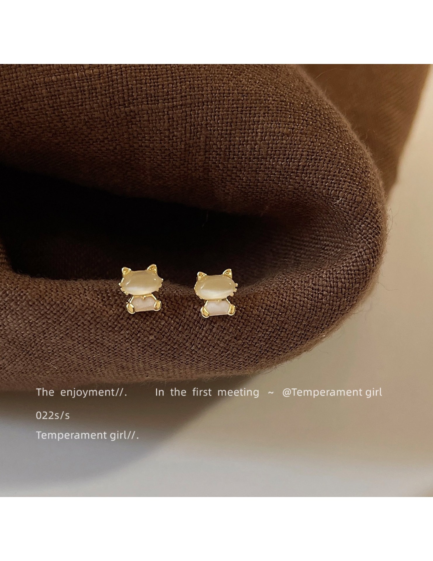 HELN124100377 迷你可愛小貓咪925銀針鍍14K耳釘小清新耳飾簡約百搭小飾品女